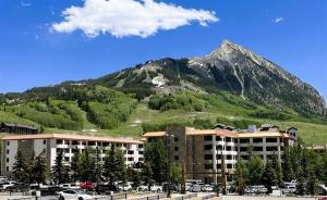 Grand Lodge Crested Butte