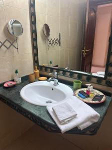 Hivernage Bright & Spacious 2-Bedroom Apartment