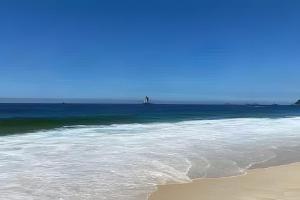 Apto de Copacabana amplo arejado 300 mt da praia