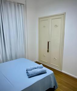 amplo arejado confortavel 3 qtos a 80 mt da praia