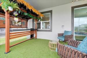 9BR Home in Champions Gate w Gameroom & Pool + Bar