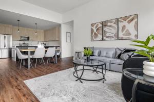 Upstay Modern 2 Bedroom Home near South Congress