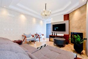 Casa 3 suítes 500m da praia