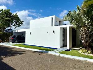 Marisol Villa in Oceanfront Comm