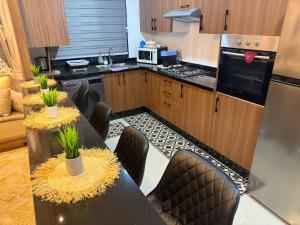 Duplex chic et lumineux avec piscine proche centre