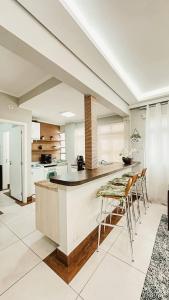 Apartamento Guarujá, Frente Mar! Pé na Areia, TOP!