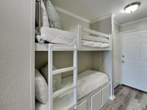 Casa del Mar by Ryson Vacation Rentals