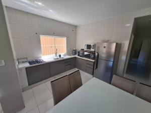 Casa Privativa - Pisicna, AR, Wifi, 2 quartos, 2 Banheiros, Garagem - Porto Belo, Perequê