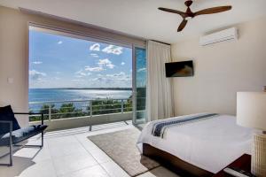 Casa Pelagia Beachfront Luruxy Villa in Tulum