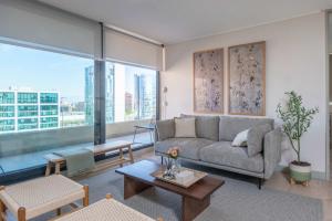 HOM I Depto 1D1B En Las Condes con Estacionamiento