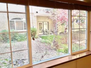 Family Friendly King Villa with Kitchen Near Ski Resorts - 1049