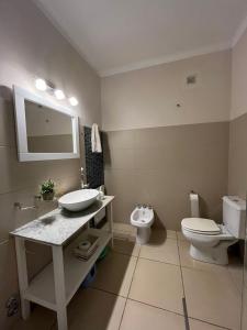 Chalet en zona Güemes-SOLO FAMILIAS