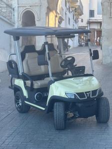 Riad Lyabaïana privatisé, piscine et vue mer dans la médina