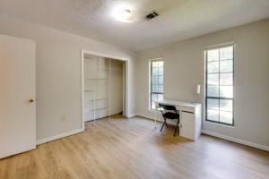 3 Mi to AFB WFH-Friendly Hub in Warner Robins!