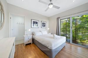 Bombora 5 Bedroom by Discover Stradbroke