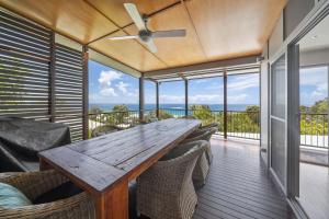 Bombora 5 Bedroom by Discover Stradbroke