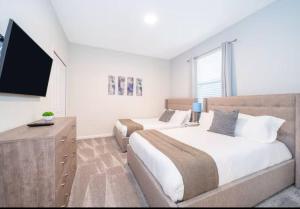 Go 02 CHAMPIONS GATE