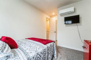 World Travel without leaving PDX