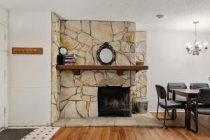 Heavenly Chairview Condo home