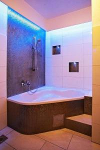 Apartments with parking space Vrboska, Hvar - 24967