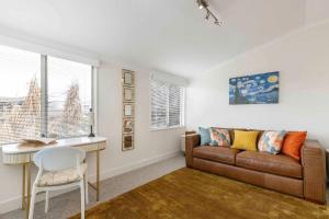 The Golden Key Henley Beach