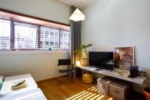 Casa Agustina, Central and sunny Studio with optional Parking