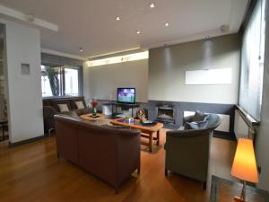 Splendid villa in Flemish Ardennes with pool