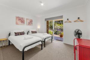 Callala Bay n Beach House - Pet Friendly with Fireplace