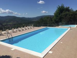 Mansion in Citerna with Pool & Garden