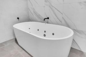 The Palms Apartments