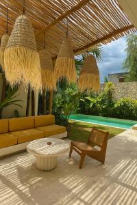 2 bedroom villa with large garden and near Canggu