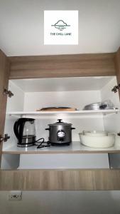 The Chill Lane- Shore 2 Residences