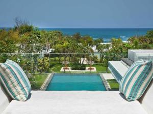 5 br Mansion 180 Ocean view, 200m to Beach