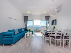 Villa in Dramalj at Sea