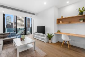 Complete Host Melbourne Grand Apartments