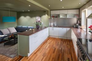 ARCTIC HOMES - The Spacious Villa