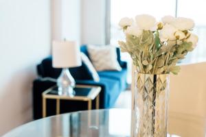 High-Rise Apartment with Panoramic Skyline Views