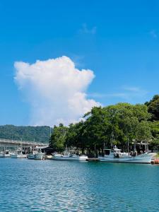 萩市の静かな港町の一棟貸切宿 泊まれるカフェ 龍さん家 -Japanese traditional house-