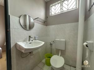 Putra Perdana Puchong Corner Homestay 12-17 pax