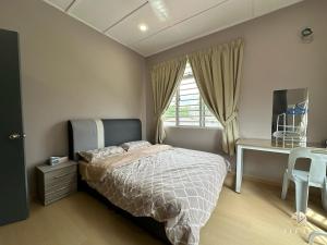 Putra Perdana Puchong Corner Homestay 12-17 pax