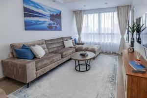 Lucky picks homes kenya-1BD at Oak Classic residency