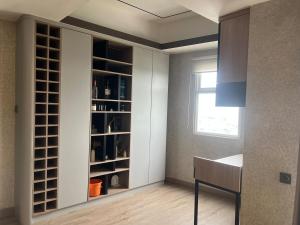 Cozy Apt 1BR 70m2 Free Netflix Wifi Grand Dharmahusada Lagoon