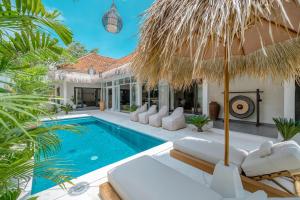 The Jungle - Luxurious & Tropical Concept - 3BR
