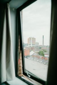 Urban Elegance: Luxury; Sleeps 6