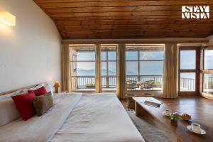 StayVista at Seetalvan Orchards A Pet Friendly Charming Hamlet of Narkanda