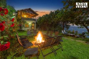 StayVista at Seetalvan Orchards A Pet Friendly Charming Hamlet of Narkanda