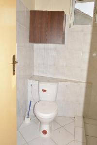 Comfortable Self Contained Deluxe Studio Apartment - D3