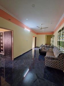 Sri Murugan Homestay Living
