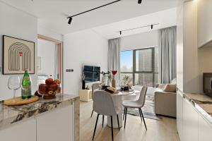 The Smart Concierge - Bay Central