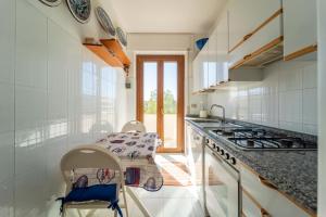 Cobalt Sea Apartment img12